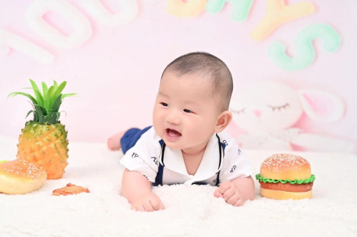 永康宝宝在妈妈肚子里